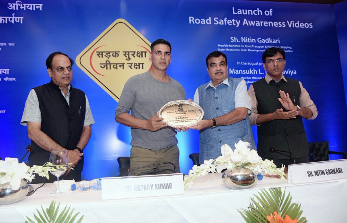 Independence Day: Gadkari appoints Akshay Kumar as India's Road Safety Ambassador