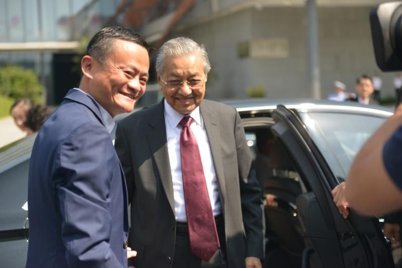 PM Mahathir Mohamad visits Alibaba, discusses collaboration possibilities