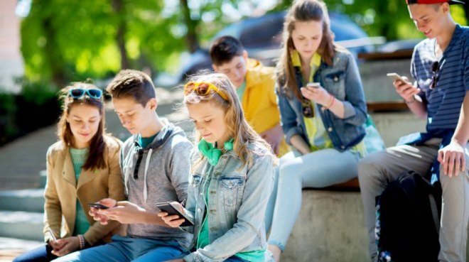 Growing Concerns About Teen Internet Addiction | Agency-Wire