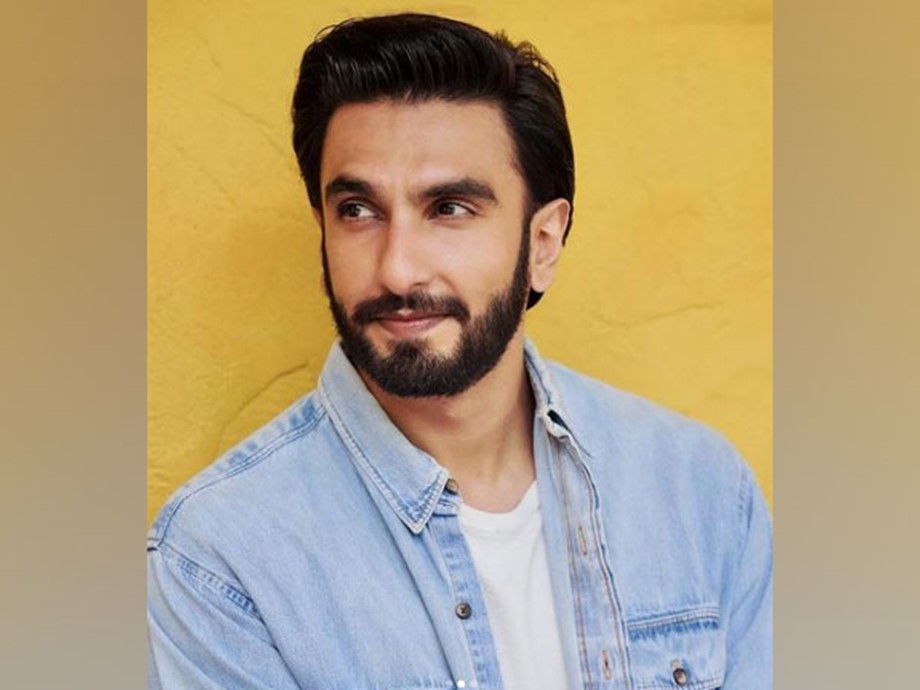 Ranveer Singh Simmba Movie  Ranveer singh, Stylish men wear, Ranveer singh  beard