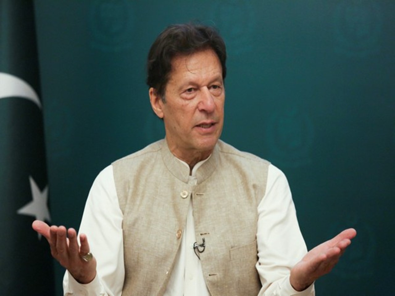 After India lodges protest, PM Imran Khan condemns attack on Hindu temple  in Pakistan | International