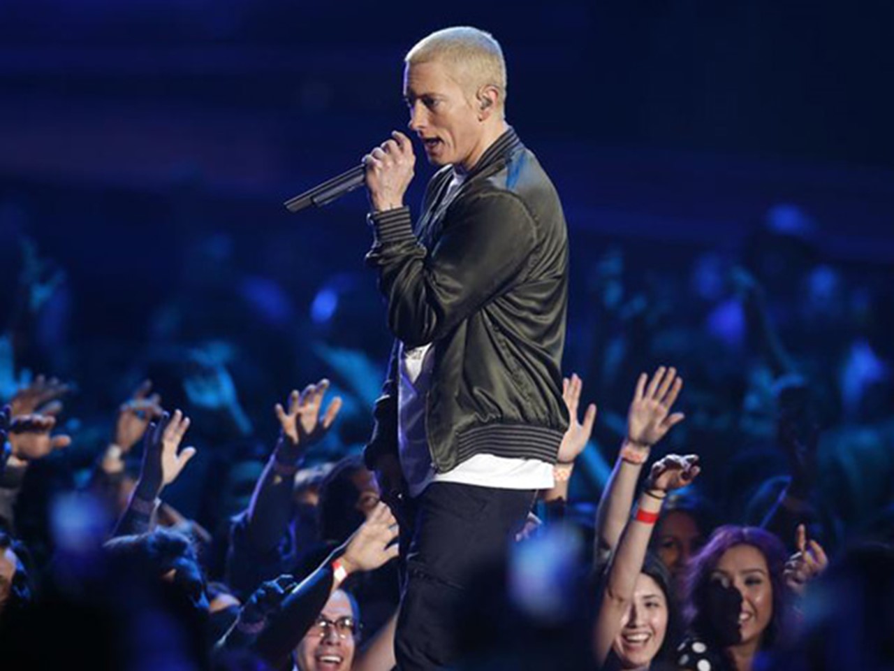 Eminem kneels at Super Bowl's high-wattage hip-hop halftime show