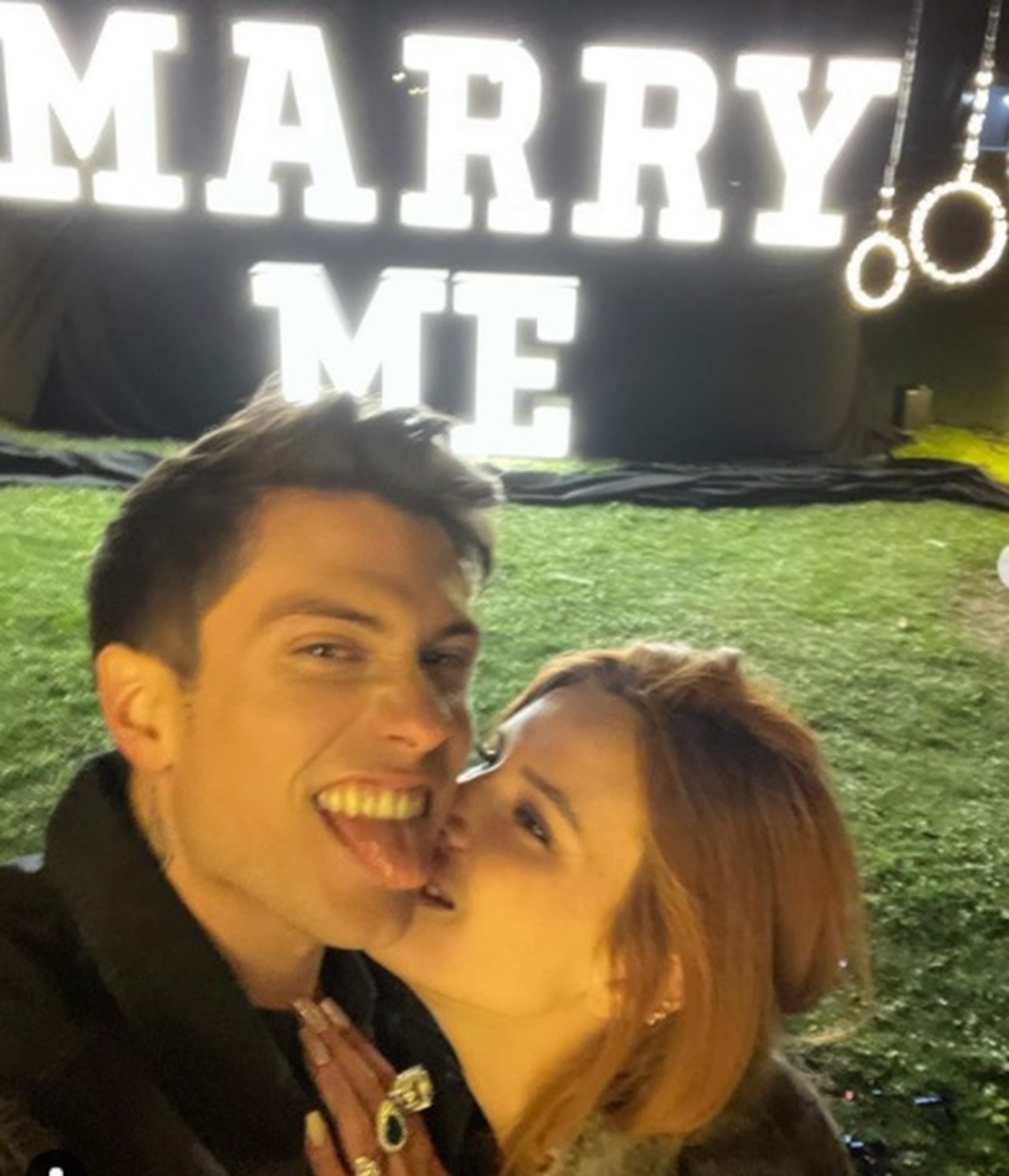 Bella Thorne is engaged to singer Benjamin Mascolo