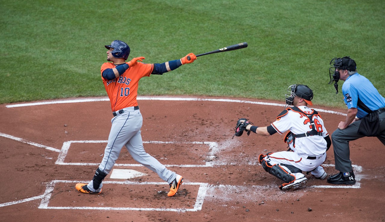 Yuli Gurriel's walkoff homer in the 10th inning lifts Astros over Mariners